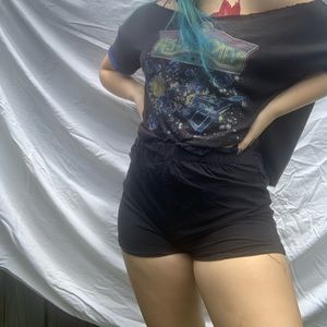 Gently used Hugh wasted black shorts